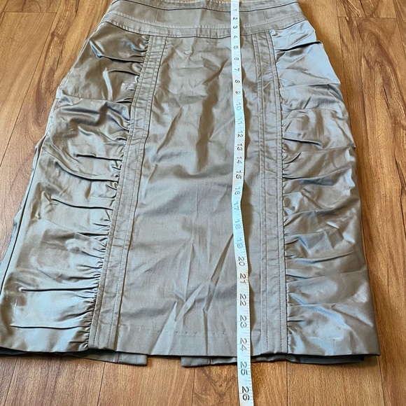 Nanette Leepore Tan Ruched Pencil Skirt Back slit Women’s Size - Picture 13 of 16